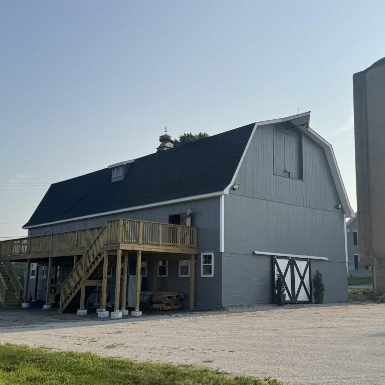 barn wedding in Kenosha, rustic wedding venue Kenosha, countryside wedding Southeast WI